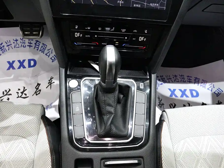 Volkswagen Magotan 2023 Model 2 Million Commemorative Edition 330TSI DSG Luxury фото 13
