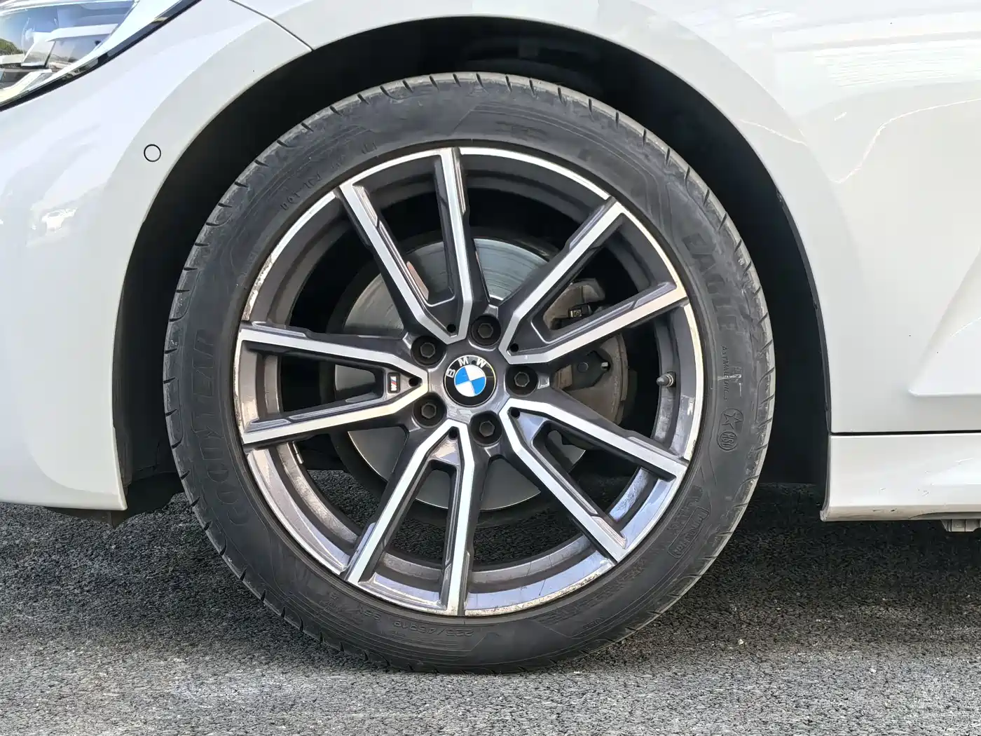 BMW 3 Series 2021 325Li M Sport Package фото 4