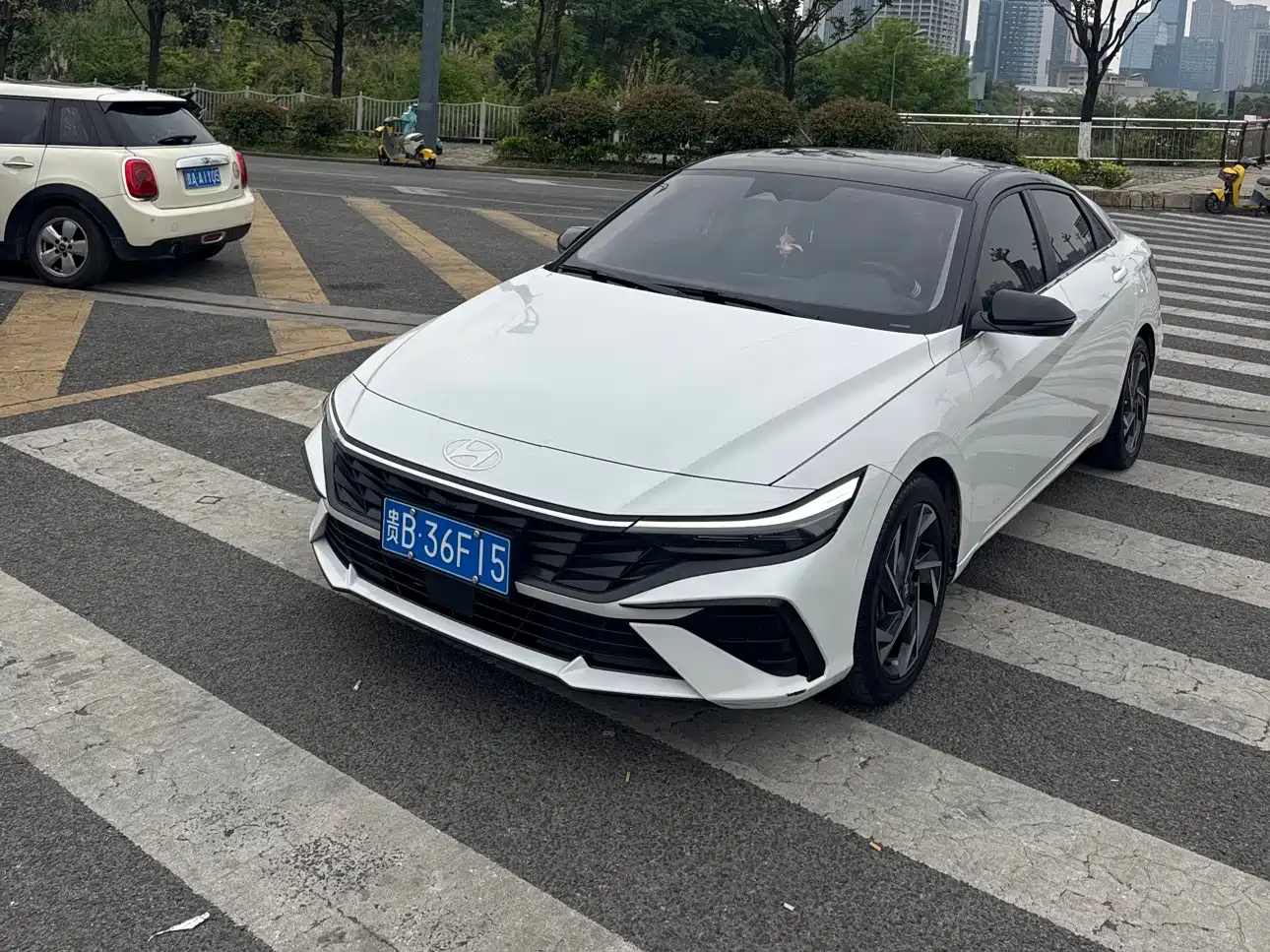 Hyundai Elantra 2023 Model 1.5L CVT LUX Premium Edition