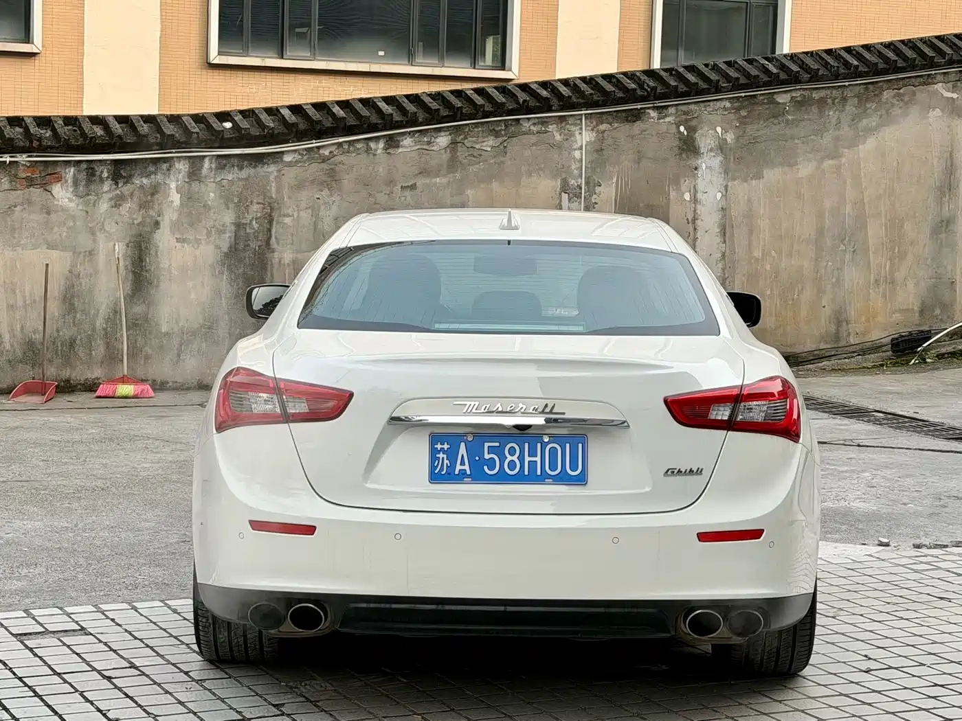 MASERATI GHIBLI