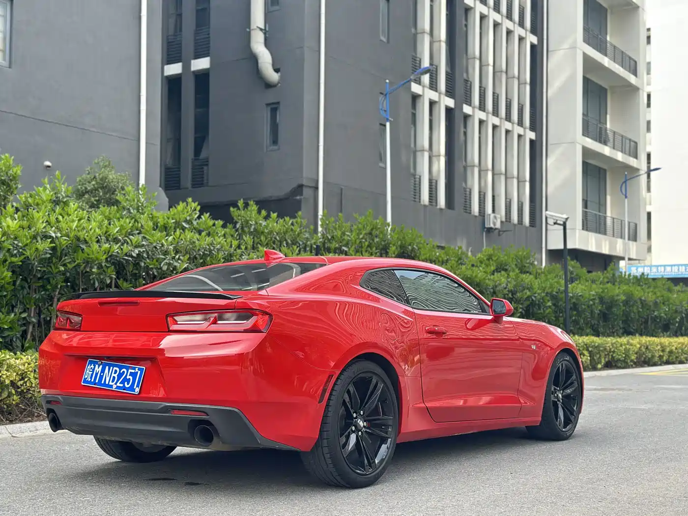 Chevrolet Camaro 2017 2.0T RS фото 15