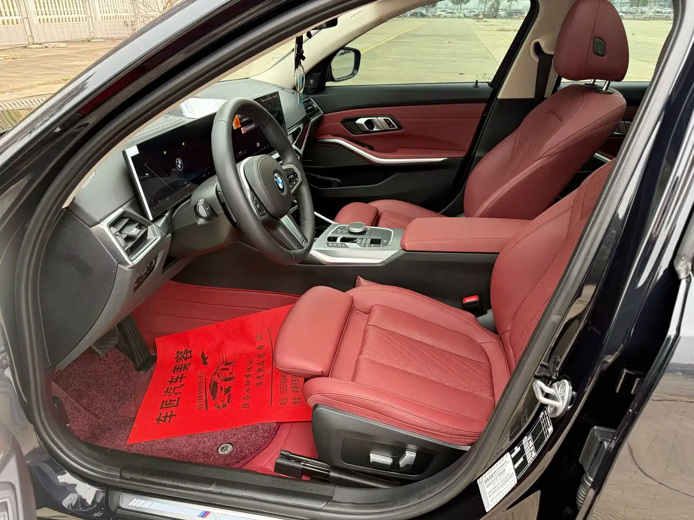 BMW 3 Series 2023 325Li M Sport Black Night Package фото 5
