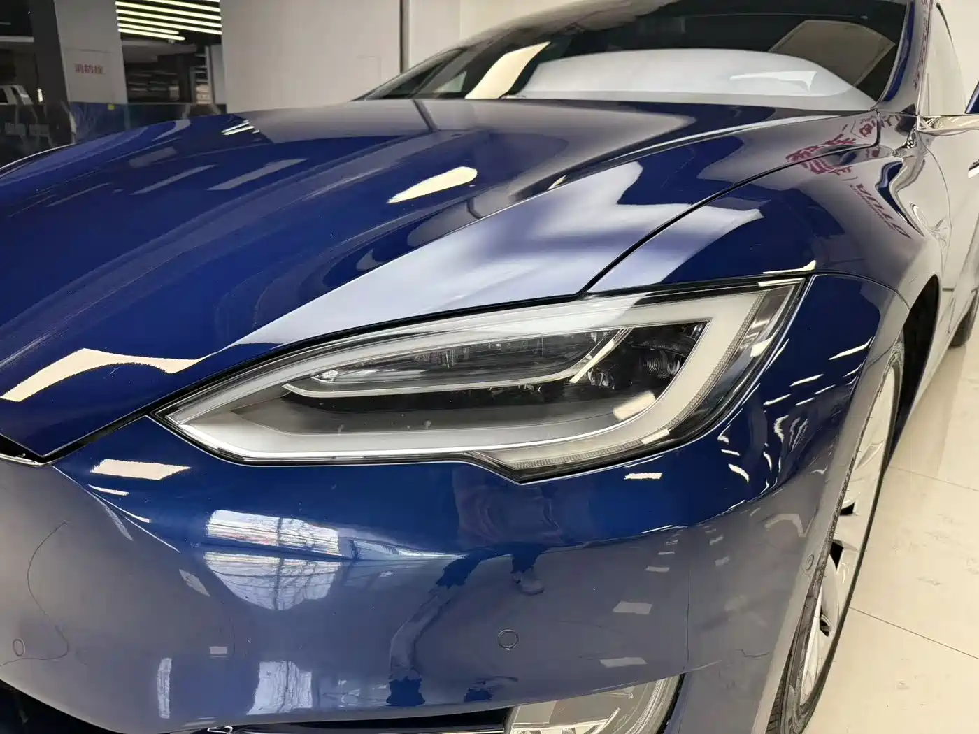 TESLA MODEL S