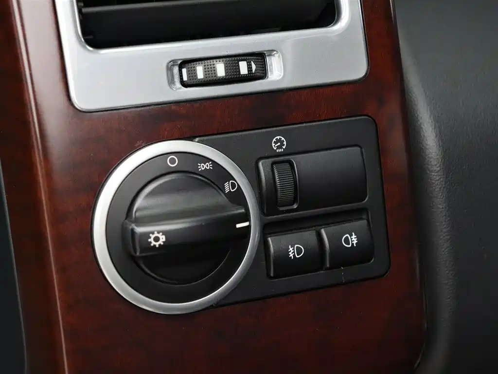 Land Rover Range Rover 2011 5.0 SC V8 Ultimate Edition фото 7