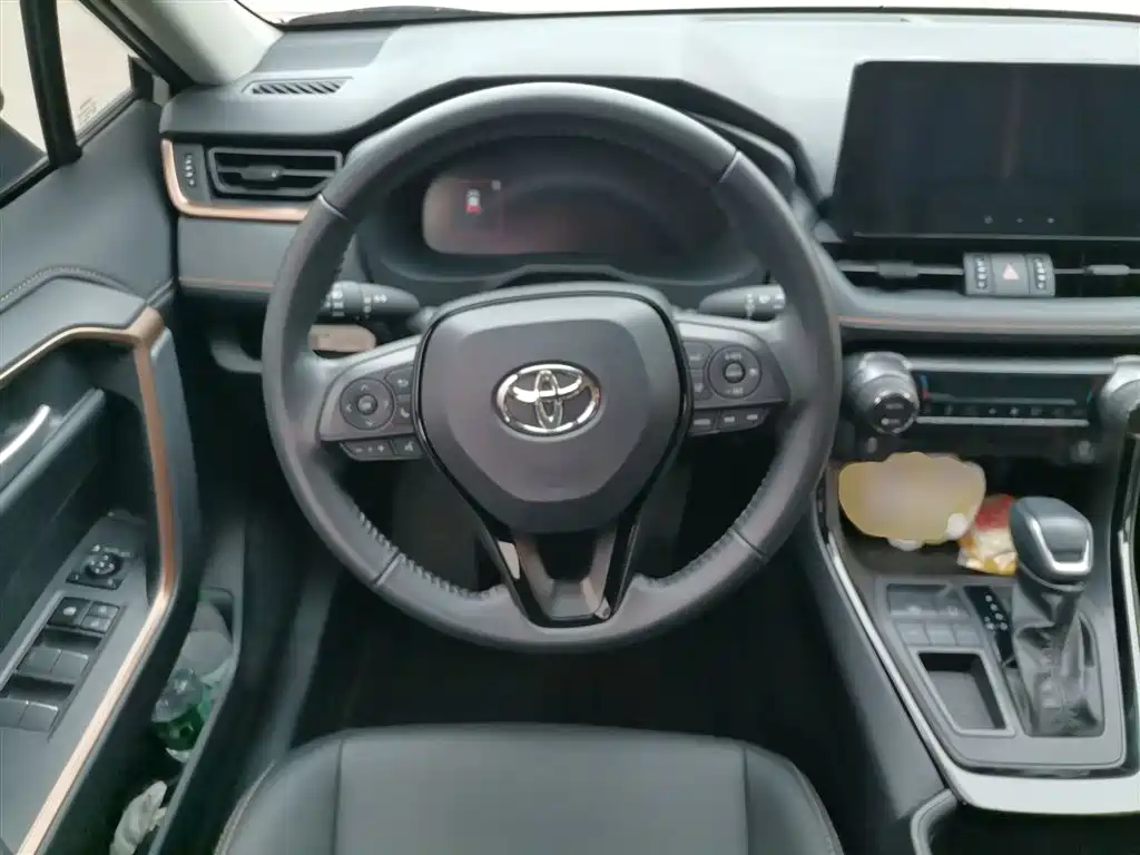 Toyota Wildlander 2024 2.0L CVT 2WD Urban Edition фото 3