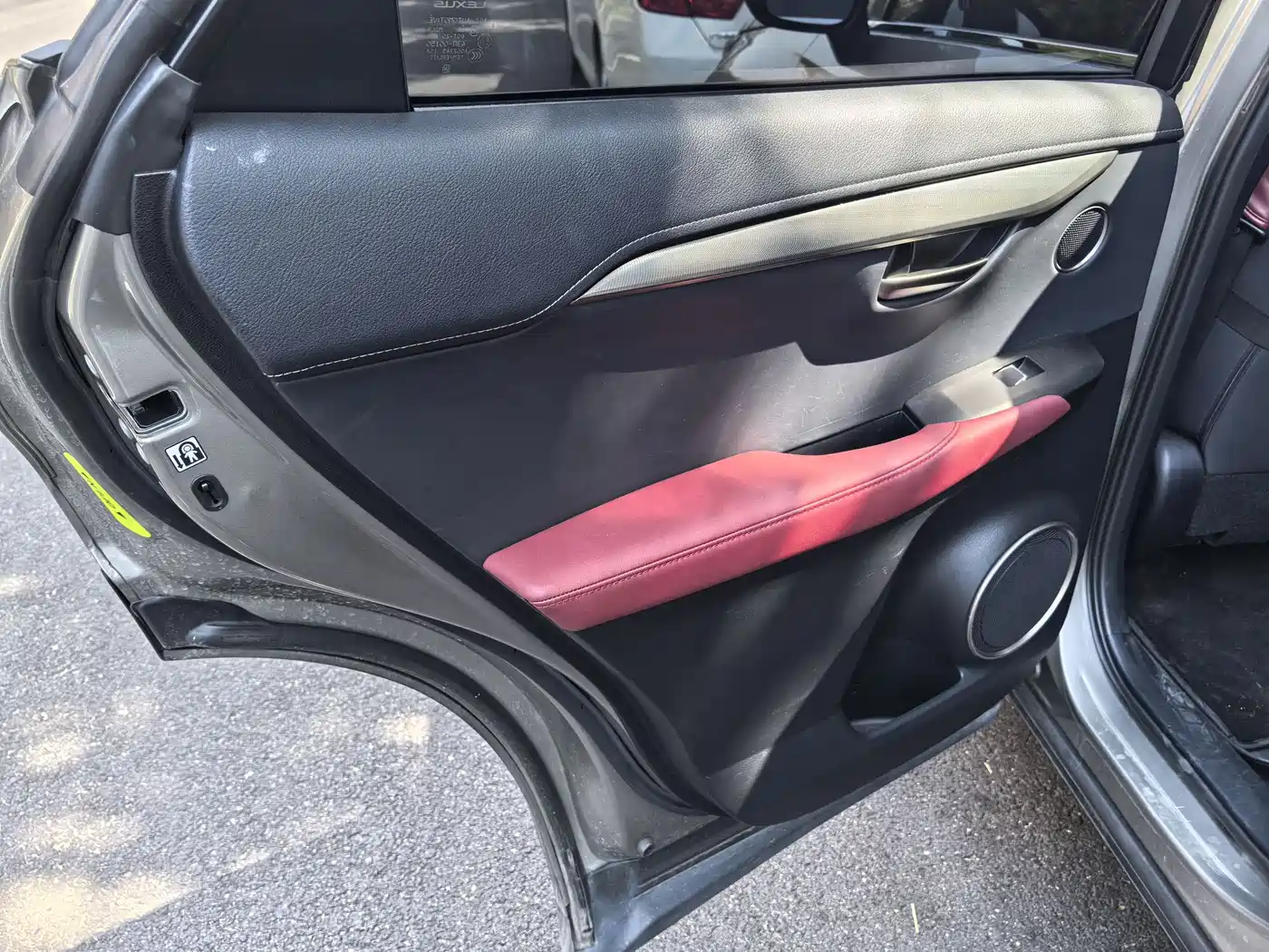Lexus NX 2020 300h FWD F Sport China V фото 17
