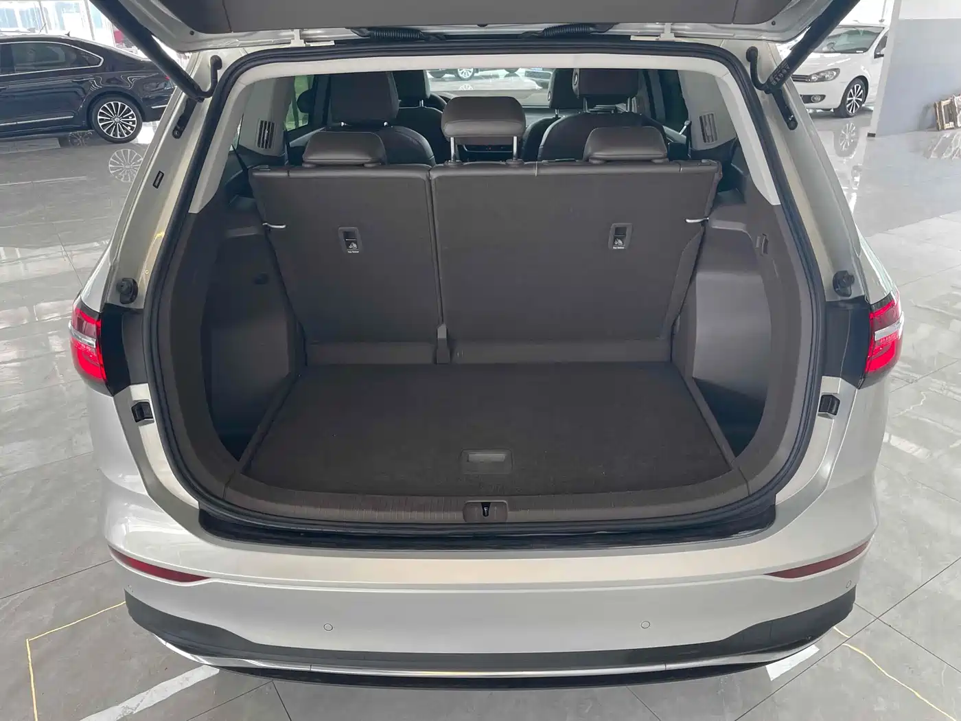 Volkswagen Viloran 2024 330TSI Luxury Edition фото 10