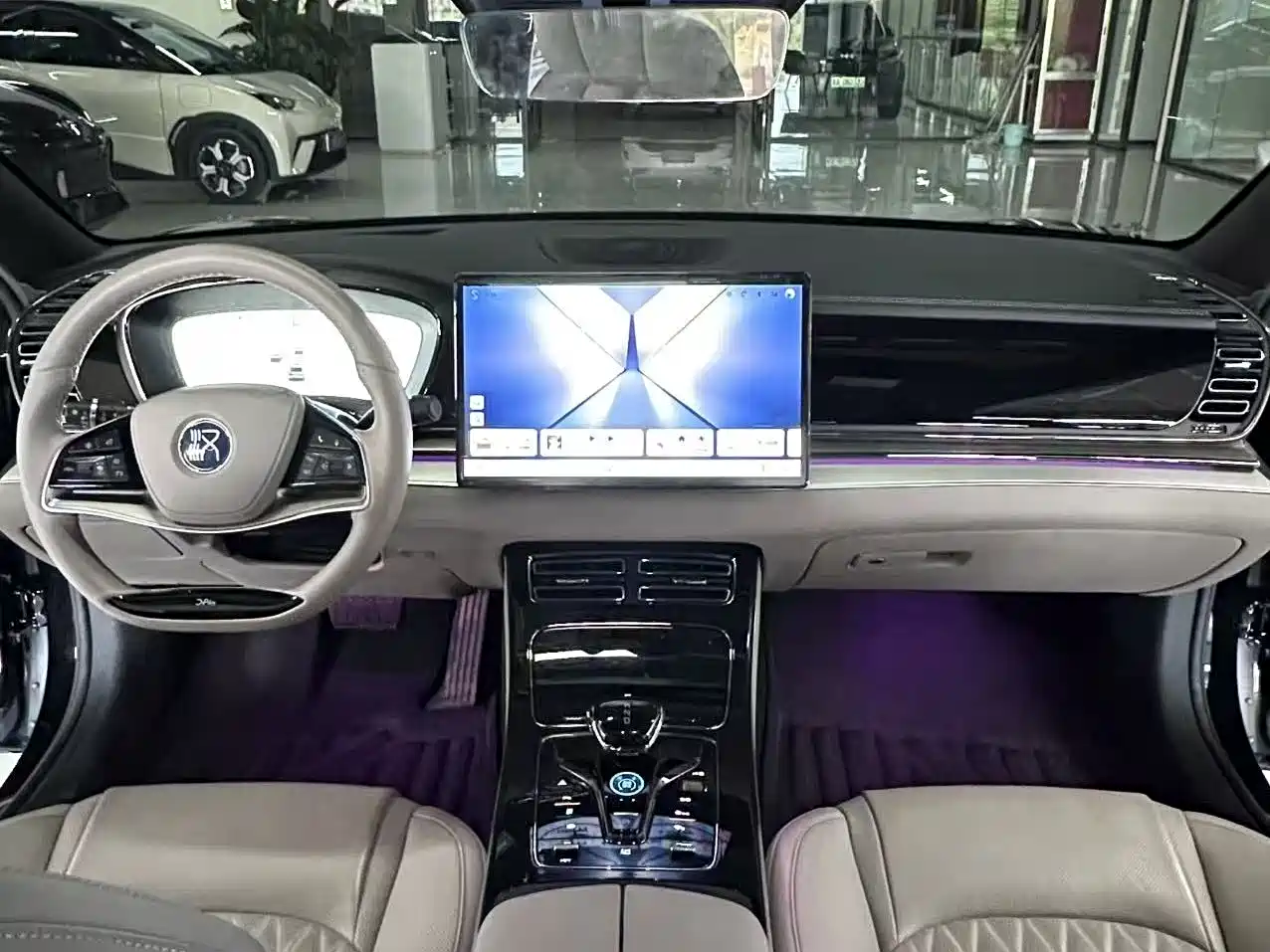BYD Han 2025 DM-i 125KM Honor фото 10