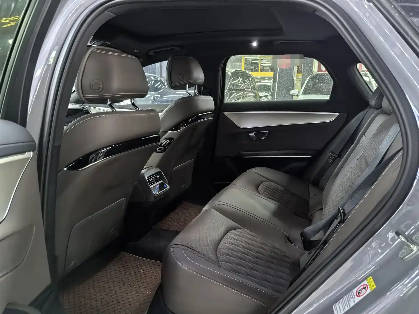 BYD Han 2025 DM-i 125KM Elite фото 8
