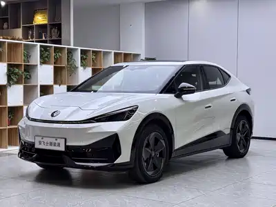 Volkswagen ID. UNYX 06