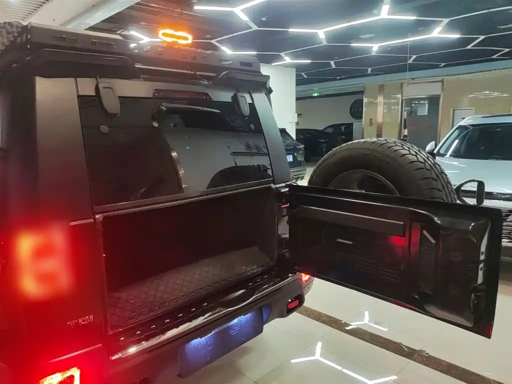 BAIC ORV Beijing Offroad BJ40 2024 2.0D Blade Hero Glory Edition фото 19