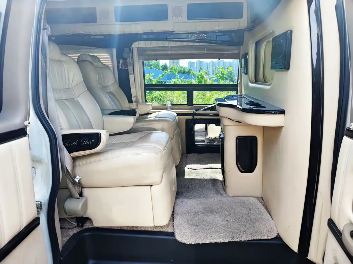 GMC Savana 2011 2011 5.3L Business Star 7-Seater