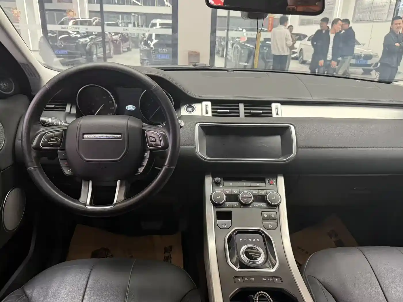 Land Rover Range Rover Evoque 2018 240PS SE Smart Edition фото 7