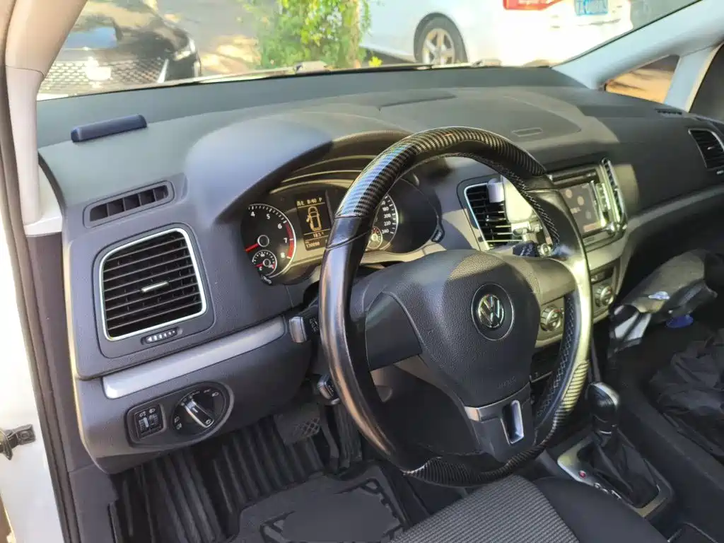 Фото 5 - Volkswagen Sharan
