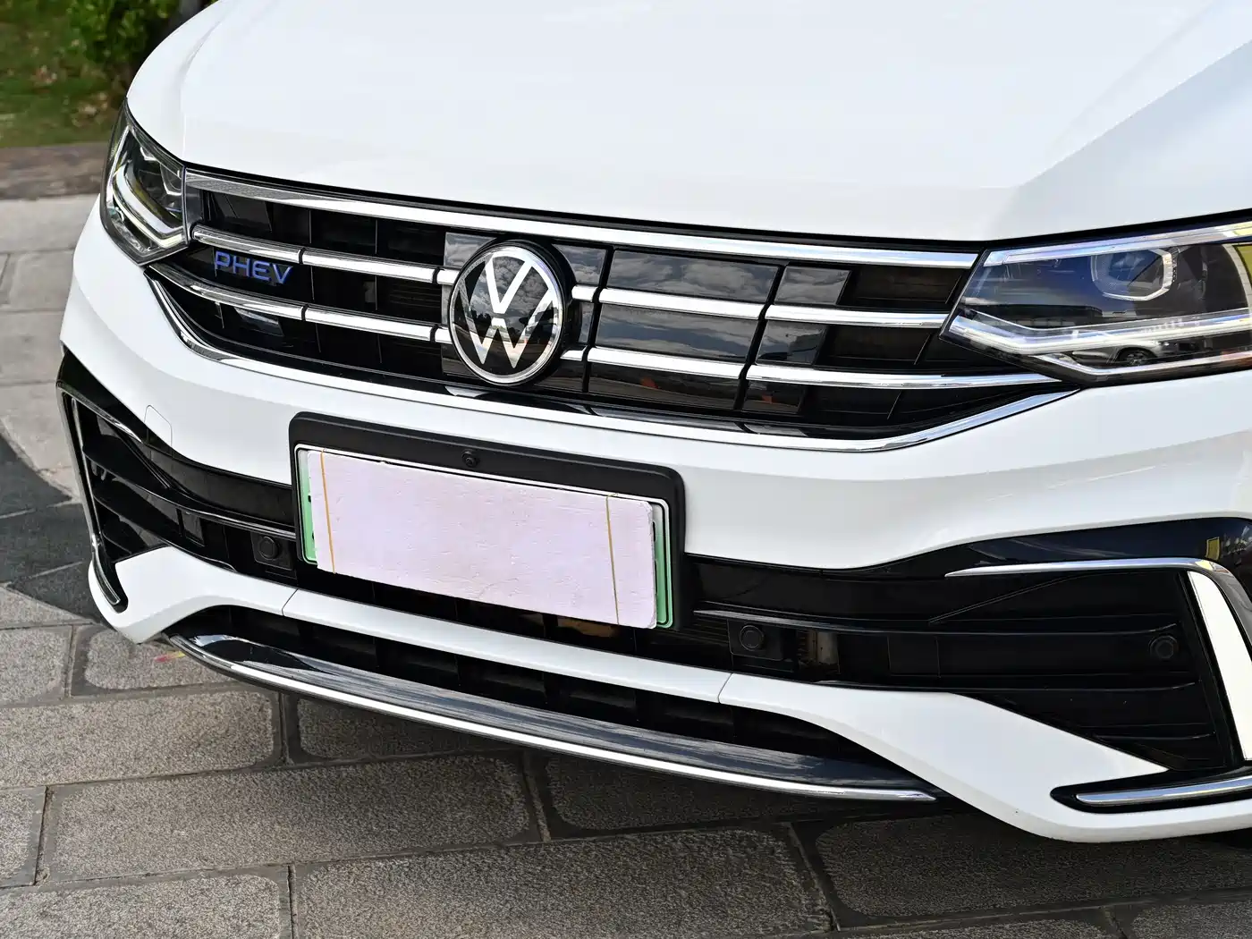 Volkswagen Tiguan L PHEV 2023 430PHEV Plug-in Hybrid Premium фото 5