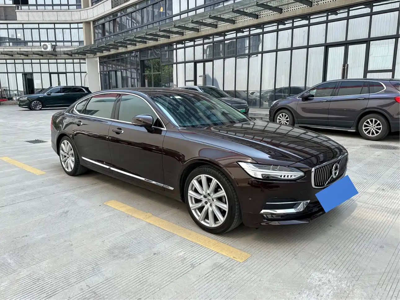 Фото 3 - Volvo S90