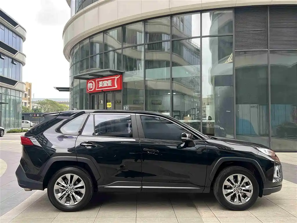 TOYOTA WILANDA