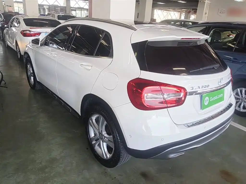 Mercedes-Benz GLA 2016 GLA 200 Dynamic фото 23