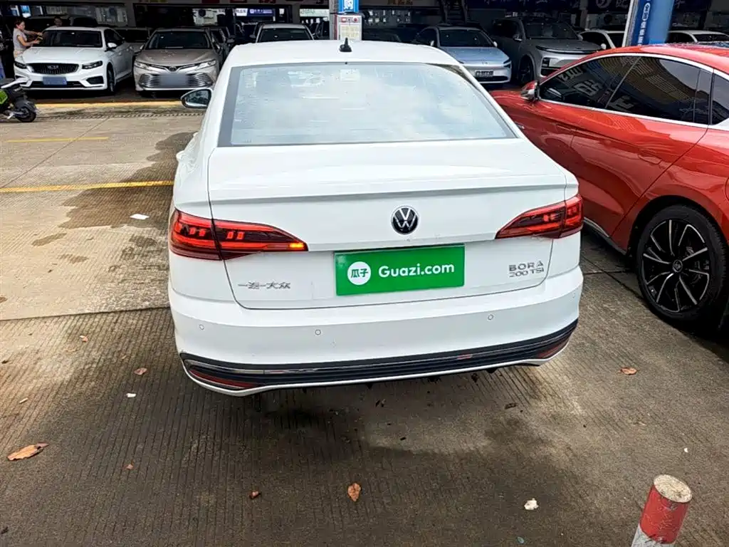 Volkswagen Bora 2025 200TSI DSG Joy Ride Navigation Edition фото 6