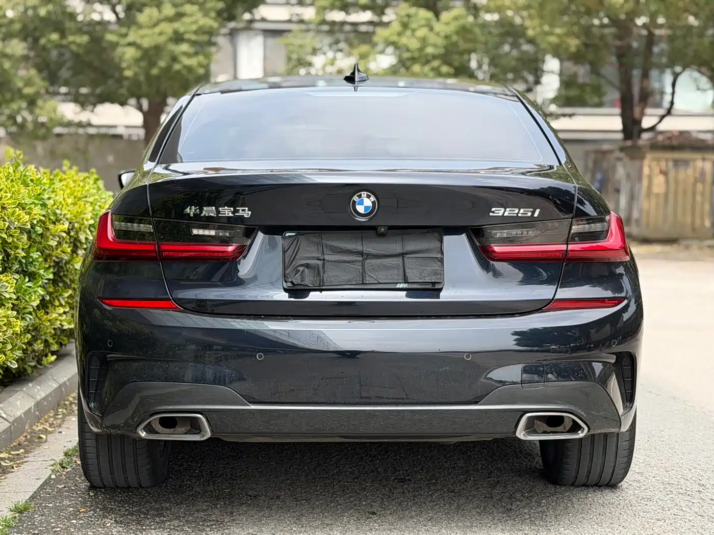 BMW 3 SERIES