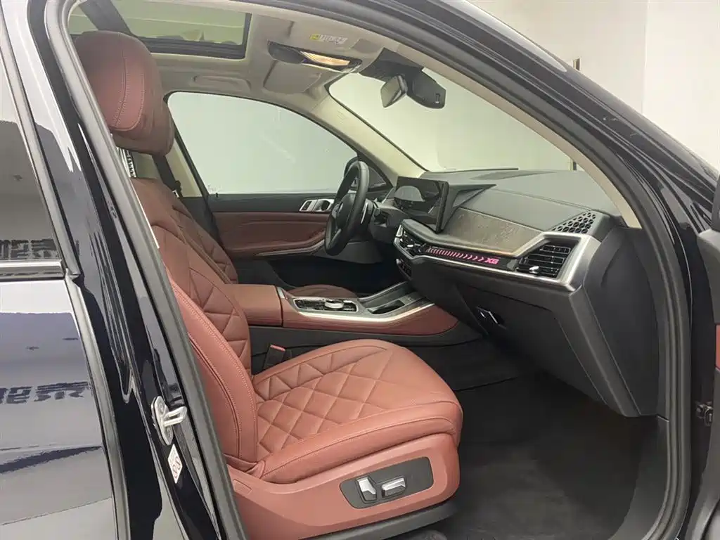 BMW X5 2023 xDrive 30Li Premium M Sport Black Night Package фото 20