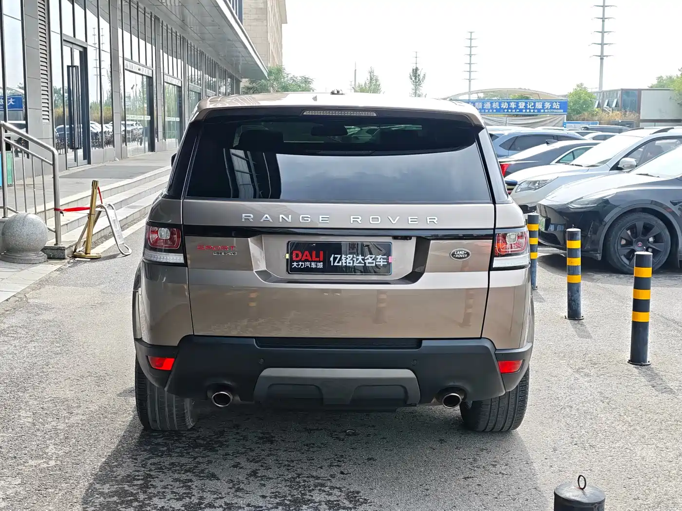 Land Rover Range Rover Sport 2016 Model 3.0 SC V6 HSE фото 12