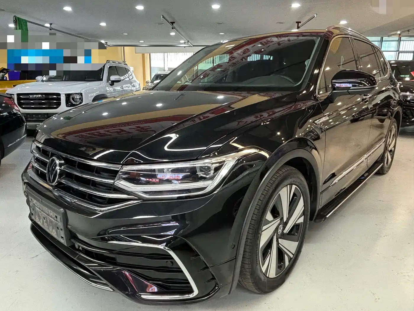 VOLKSWAGEN TIGUAN L