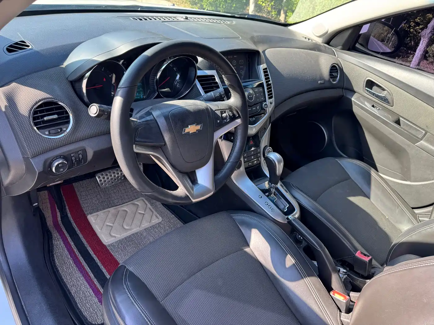 Chevrolet Cruze 2013 Hatchback 1.6T Automatic Flagship фото 7