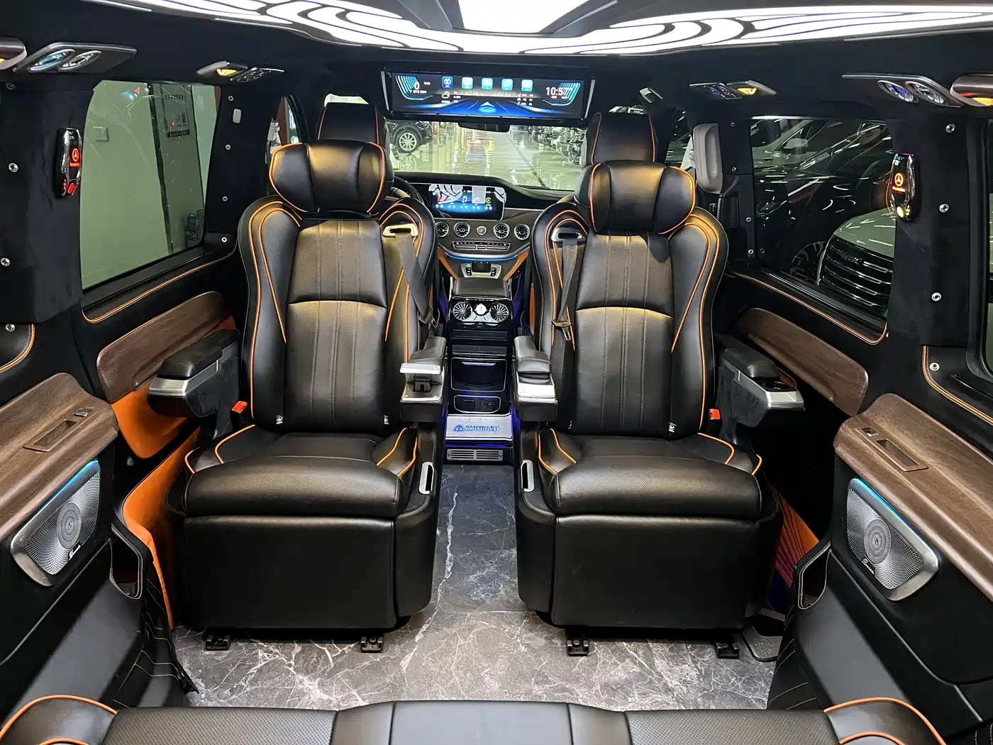 Mercedes-Benz Vito 2023 2.0T Elite 7-Seater фото 15