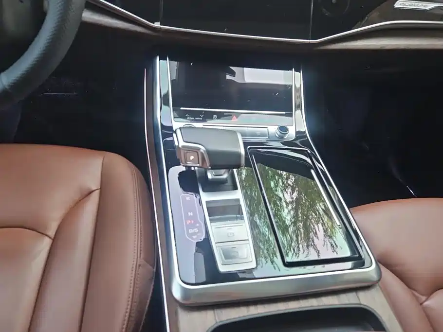 Photo 16 - Audi Q7