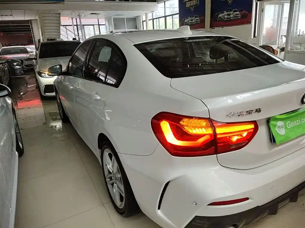BMW 1 Series 2020 Model 120i M Sport Package фото 23