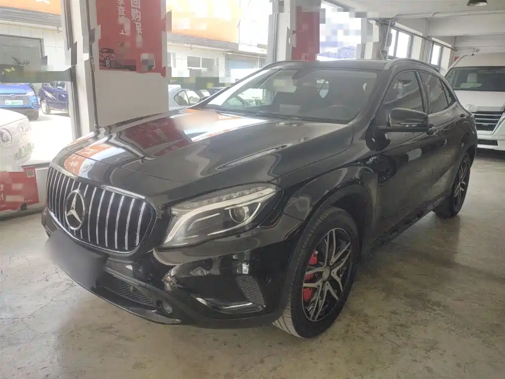 Mercedes-Benz GLA 2016 GLA 220 4MATIC Fashion
