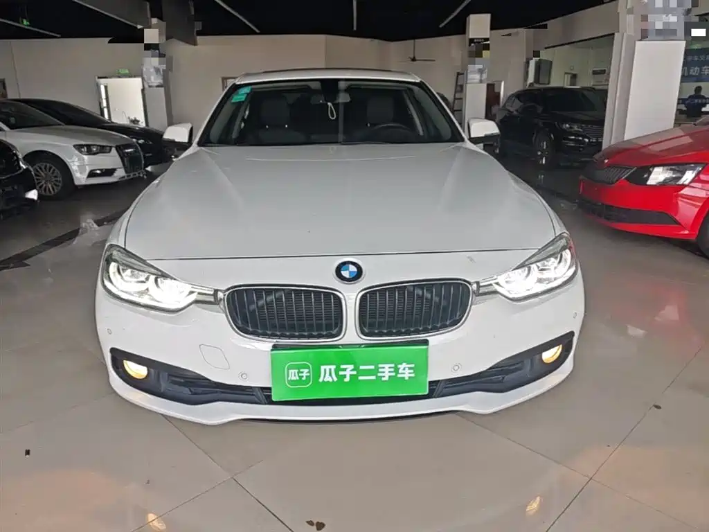 BMW 3 Series 2016 320i Fashion Model фото 3