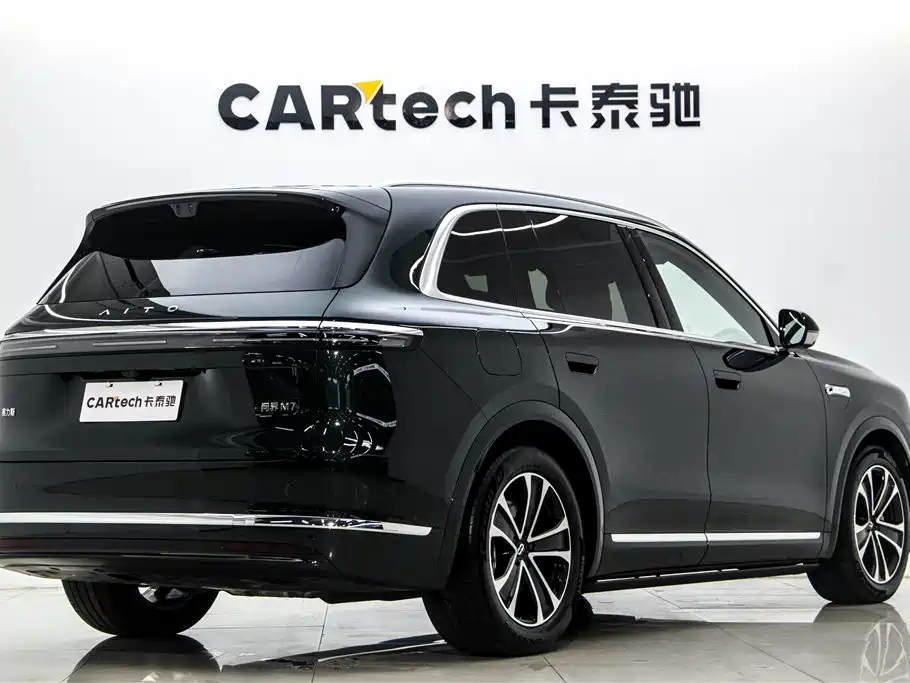 AITO Wenjie AITO M7 2026 Extended Range Ultra AWD 5-Seater фото 4