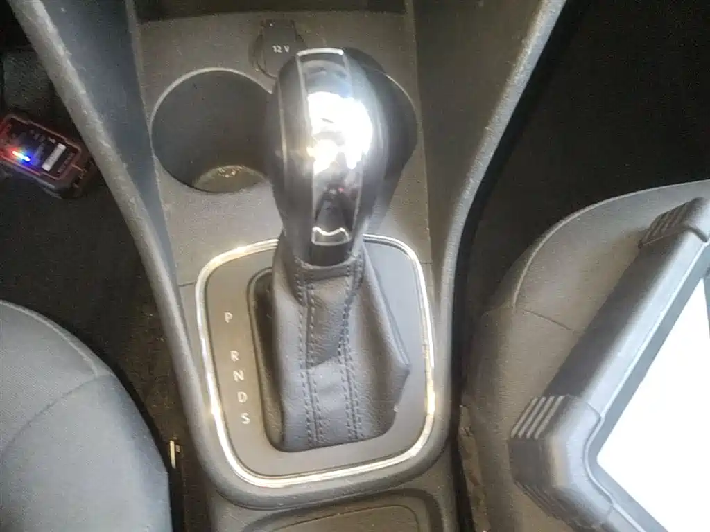 Volkswagen Polo 2016 1.4L Automatic Trend фото 14