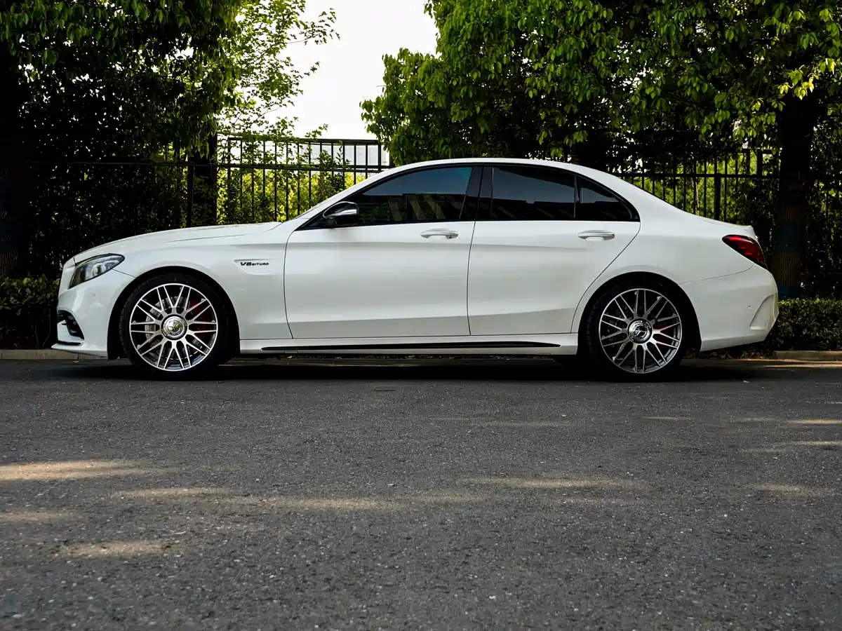 Mercedes-Benz C-Class AMG 2019 AMG C 63 S фото 3