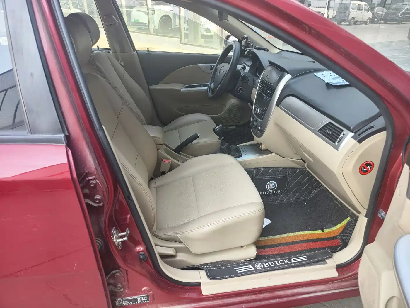 Buick Excelle 2013 1.5L Manual Classic Edition фото 5