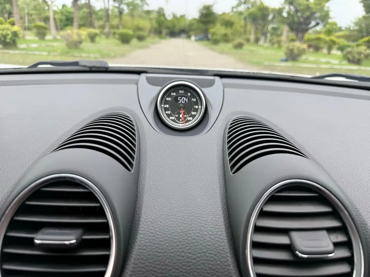 Porsche 718 2019 Cayman T 2.0T фото 8