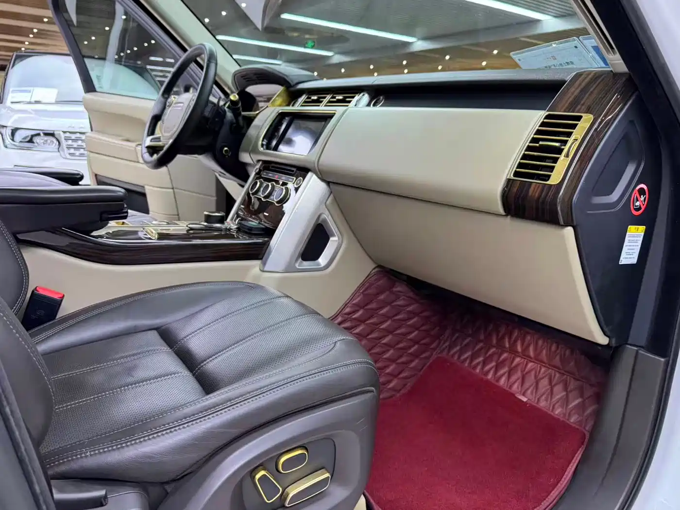 Land Rover Range Rover 2014 3.0 SC V6 Vogue фото 8