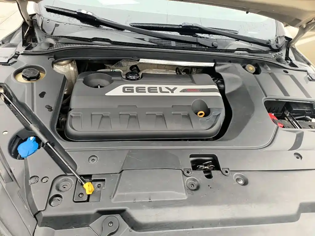 Фото 20 - Geely Emgrand GL