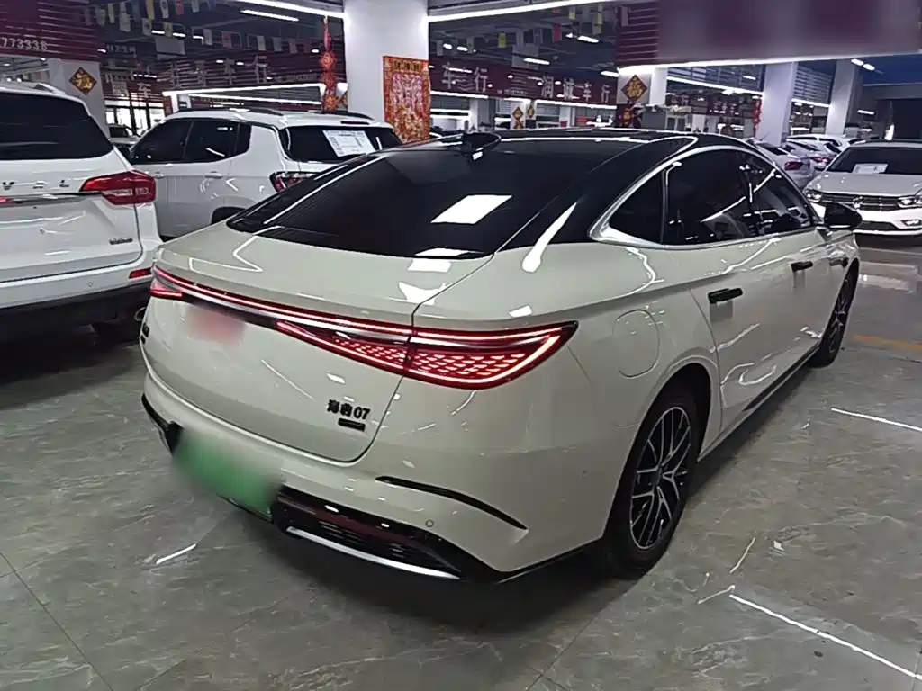 BYD Seal 07 DM-i 2025 2025 Smart Drive Edition DM-i 1.5L 125km Luxury