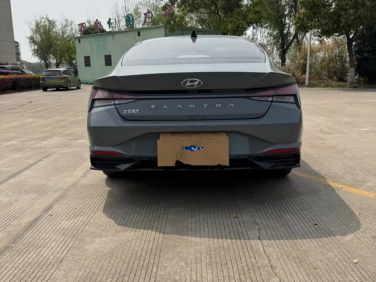 Hyundai Elantra 2021 1.5L CVT GLX Elite Edition фото 10