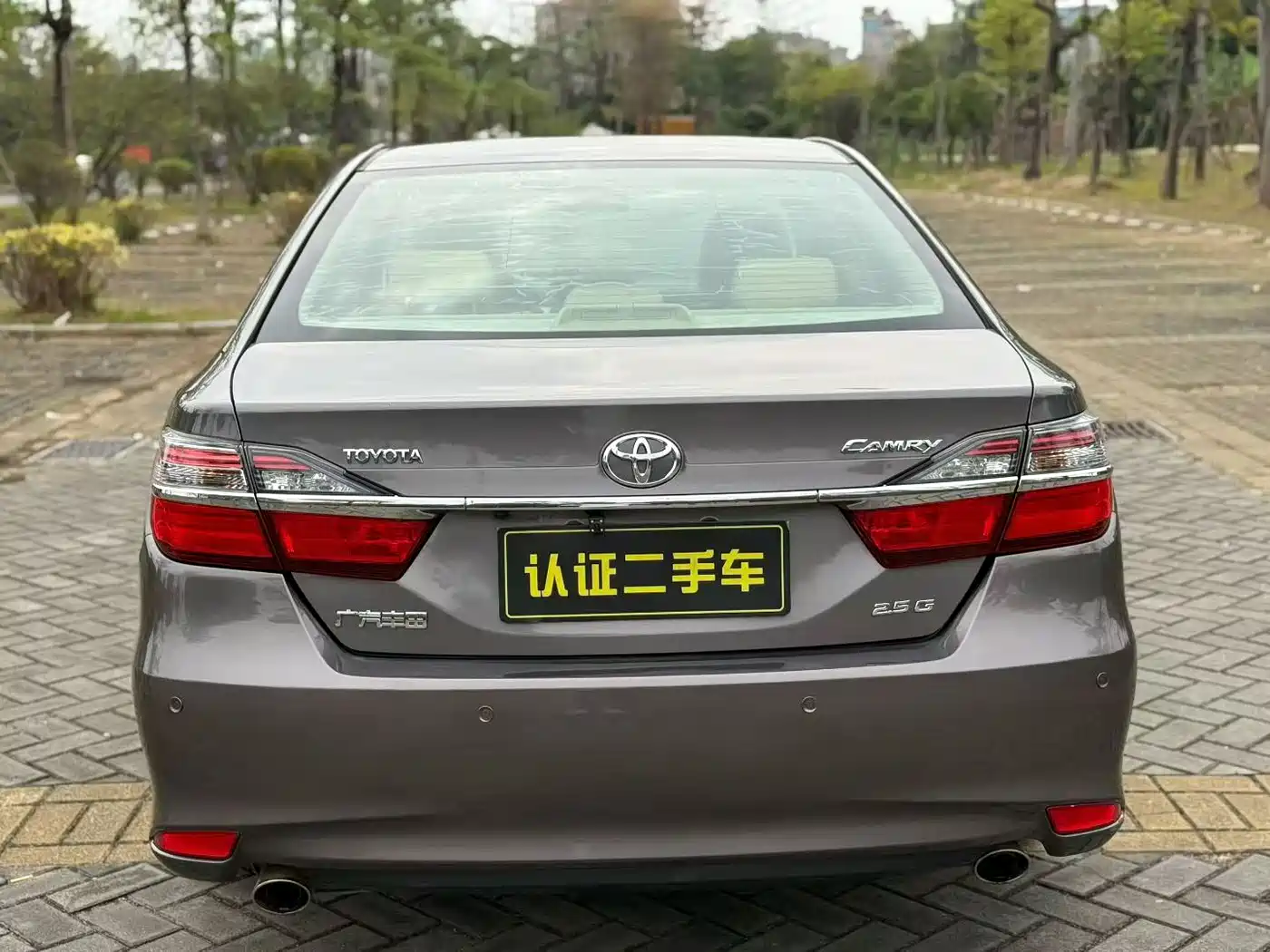 Toyota Camry 2015 2.5G Luxury Navigation Edition фото 5