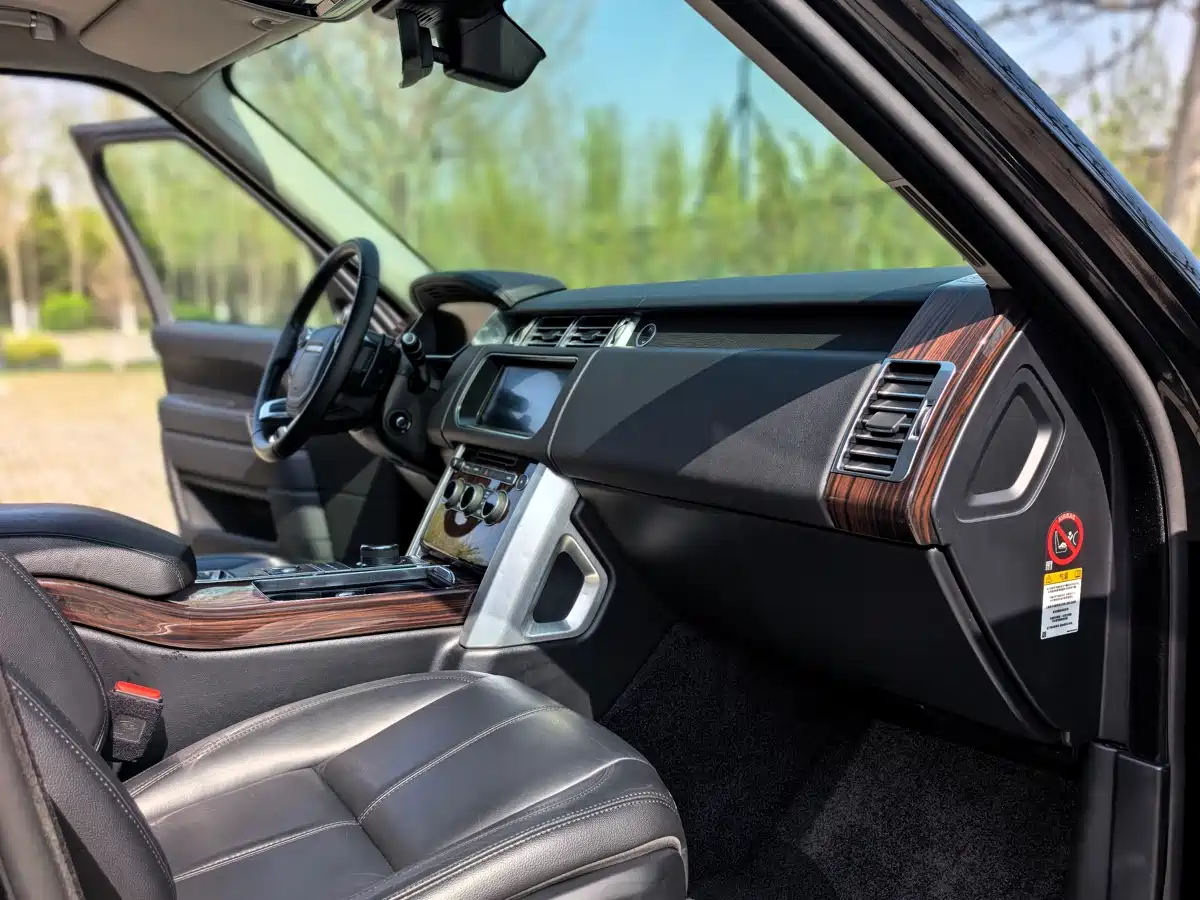 Land Rover Range Rover 2017 3.0 SC V6 Vogue фото 9