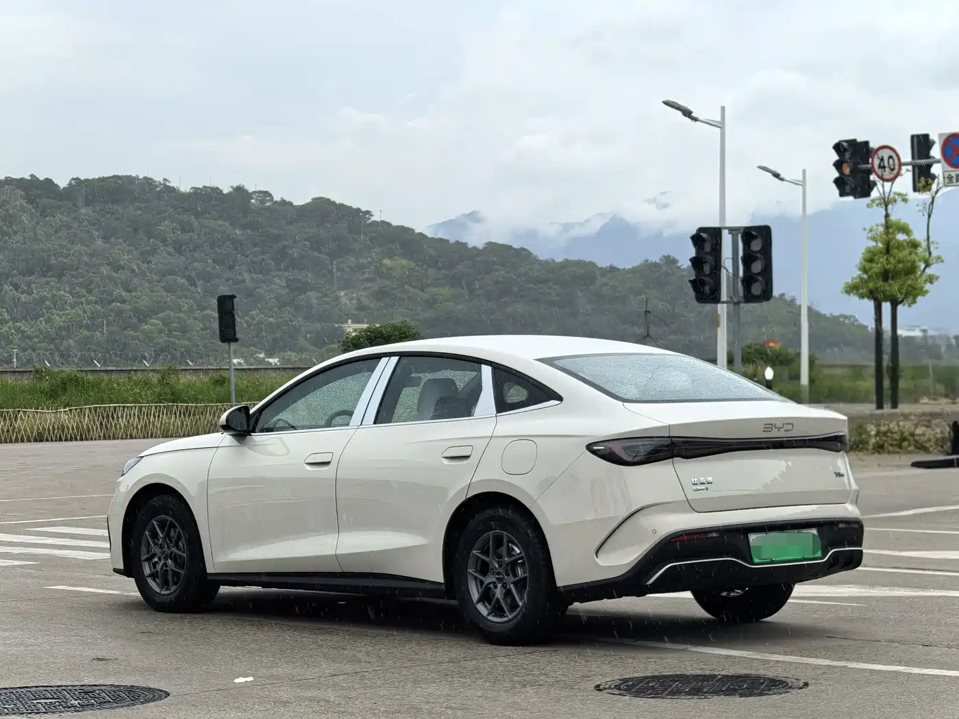 BYD SEAL 06 NEW ENERGY