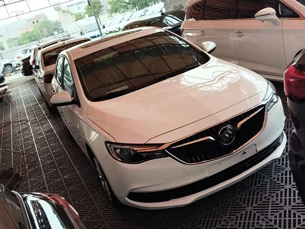 Фото 4 - Buick Excelle