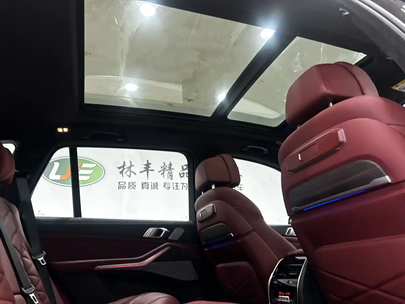 BMW X5 2025 Model xDrive 40Li M Sport Blackout Package фото 29