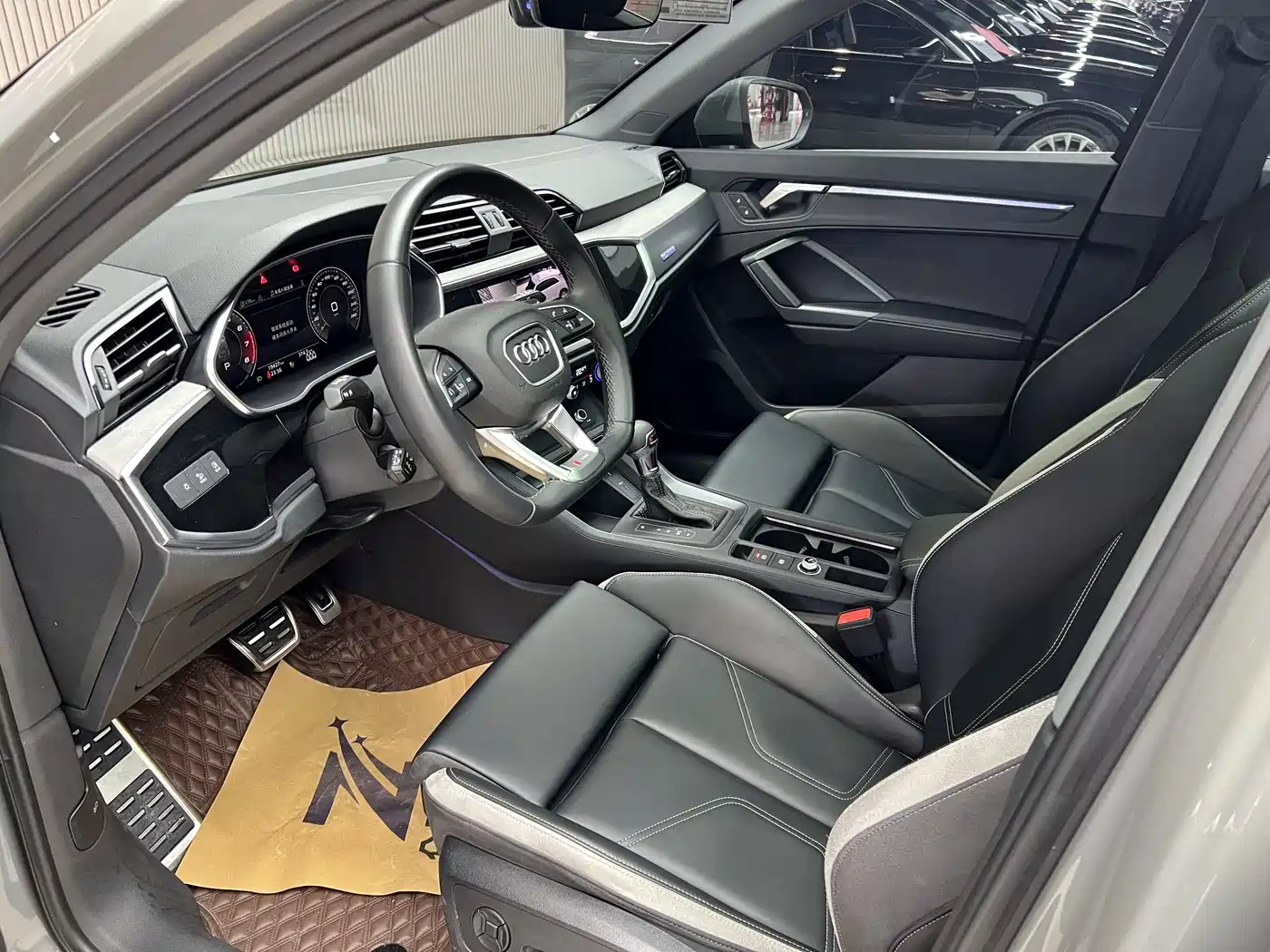 Audi Q3 2022 35 TFSI Fashion Dynamic фото 7