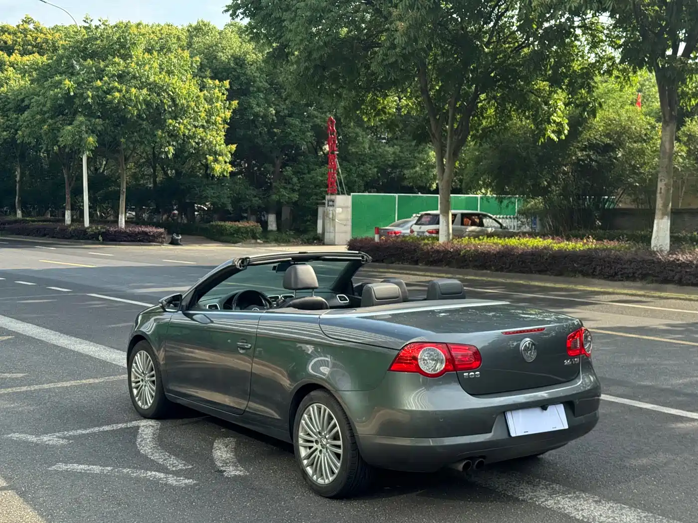 Volkswagen Eos 2011 Model 2.0TSI фото 6