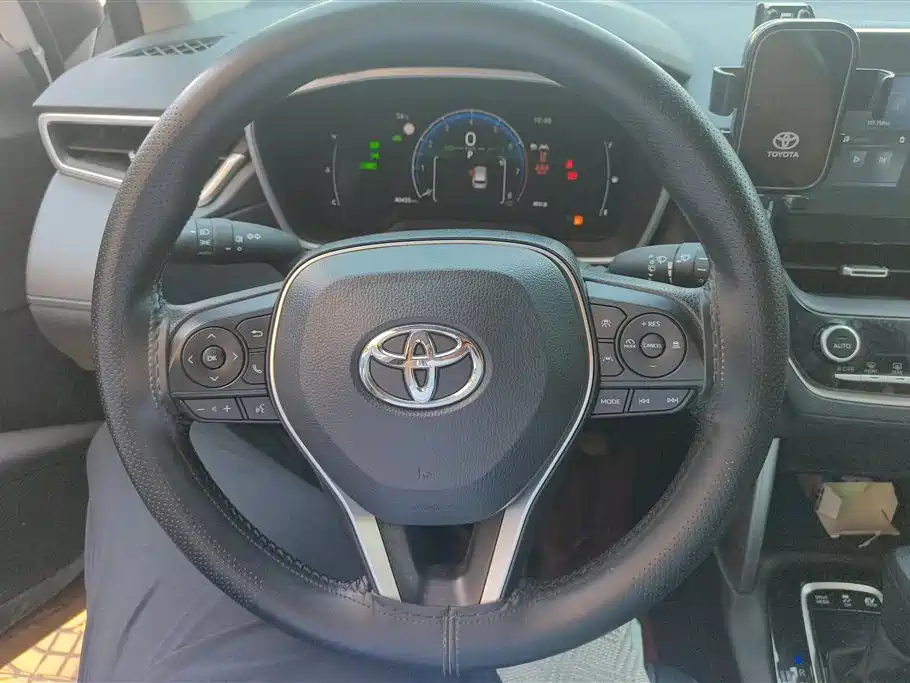 Toyota Frontlander 2023 2.0L Smart Hybrid Dual Engine Luxury Edition фото 15